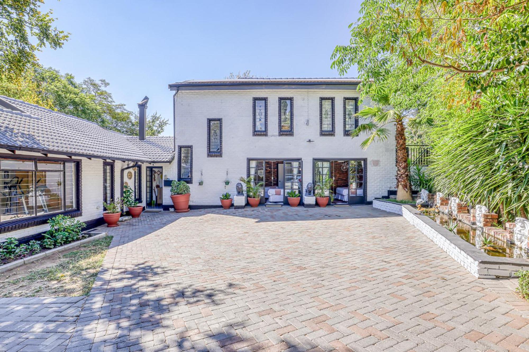 The Bedford Manor Centurion Exterior foto